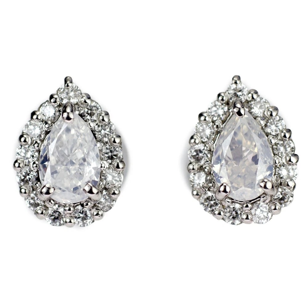 PT950/ PT900 FANCY WHITE DIAMOND EARRINGS: Pt950/ Pt900 Fancy White Diamond Earrings Brand: None Type/Style: piercing Material: Pt950/ Pt900, Main Stone Natural Color: Pt Size: Length/Width/Diameter 7.4 Accessories: None Accessorie