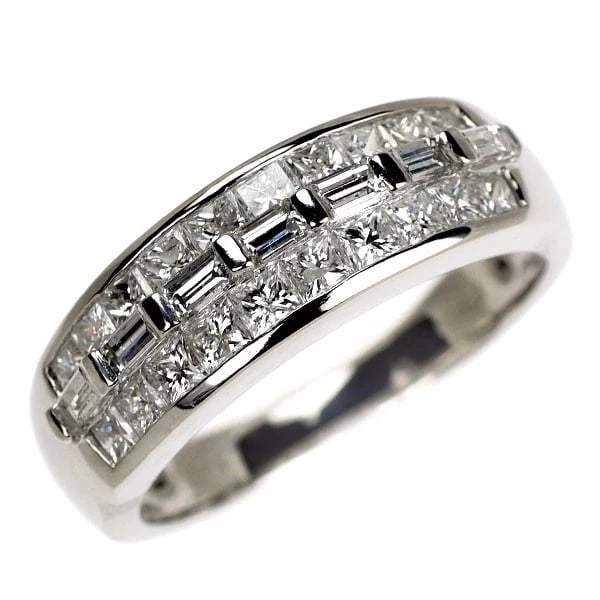 PT900 DIAMOND RING: Pt900 diamond ring Brand: None Type/Style: Ring Material: Pt900, Main Stone Natural Color: None Size: 9 US Accessories: None Accessories Notice: When purchasing pre-owned goods, please refer to the