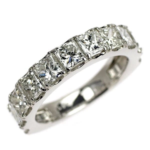 PT900 PRINCESS CUT DIAMOND RING: Pt900 Princess Cut Diamond Ring Brand: None Type/Style: Ring Material: Pt900, Main Stone Natural Color: Pt Size: 6 US Accessories: None Accessories Notice: When purchasing pre-owned goods,