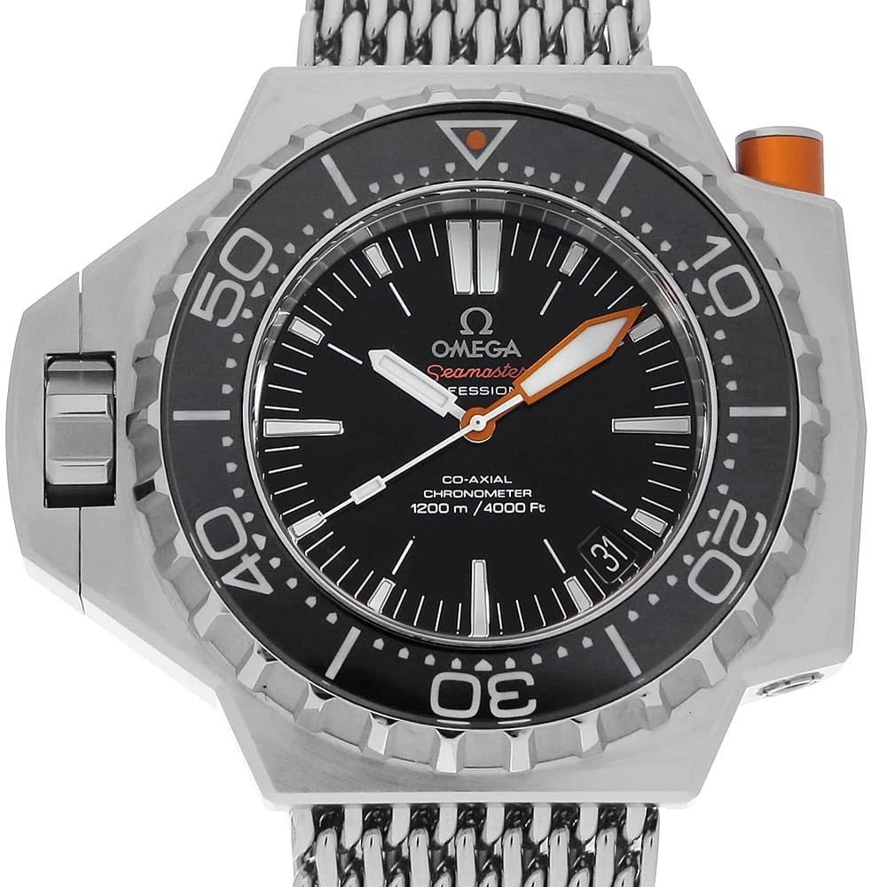 OMEGA SEAMASTER STAINLESS STEEL WATCH: OMEGA Seamaster Stainless Steel Watch Brand: OMEGA Type/Style: Wrist watch Material: Band Material Stainless Steel, Case Material Stainless Steel Color: Dial Color Black Size: Case:W55mm x H48mm Circu