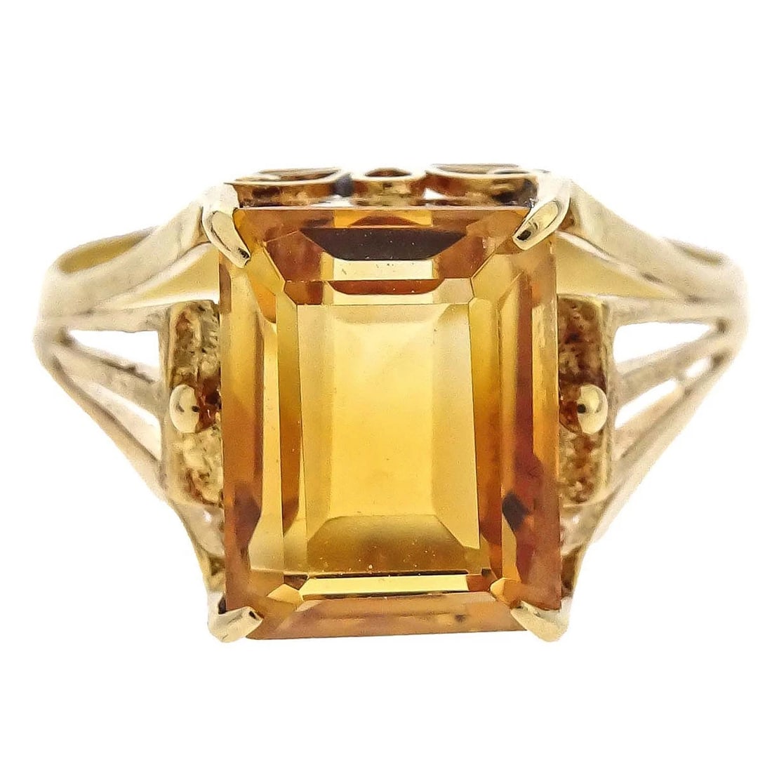 RING 18K CITRINE GOLD: Ring 18K Citrine Gold Brand: No Brand Type/Style: Ring Material: 18KYG, Color: Gold Size: 6 US Accessories: None Accessories Notice: When purchasing pre-owned goods, please refer to the ph
