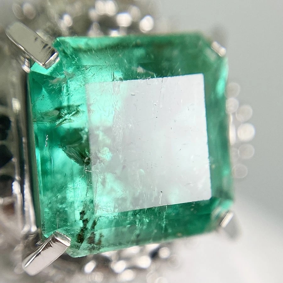 RING PLATINUM EMERALD DIAMOND - 6