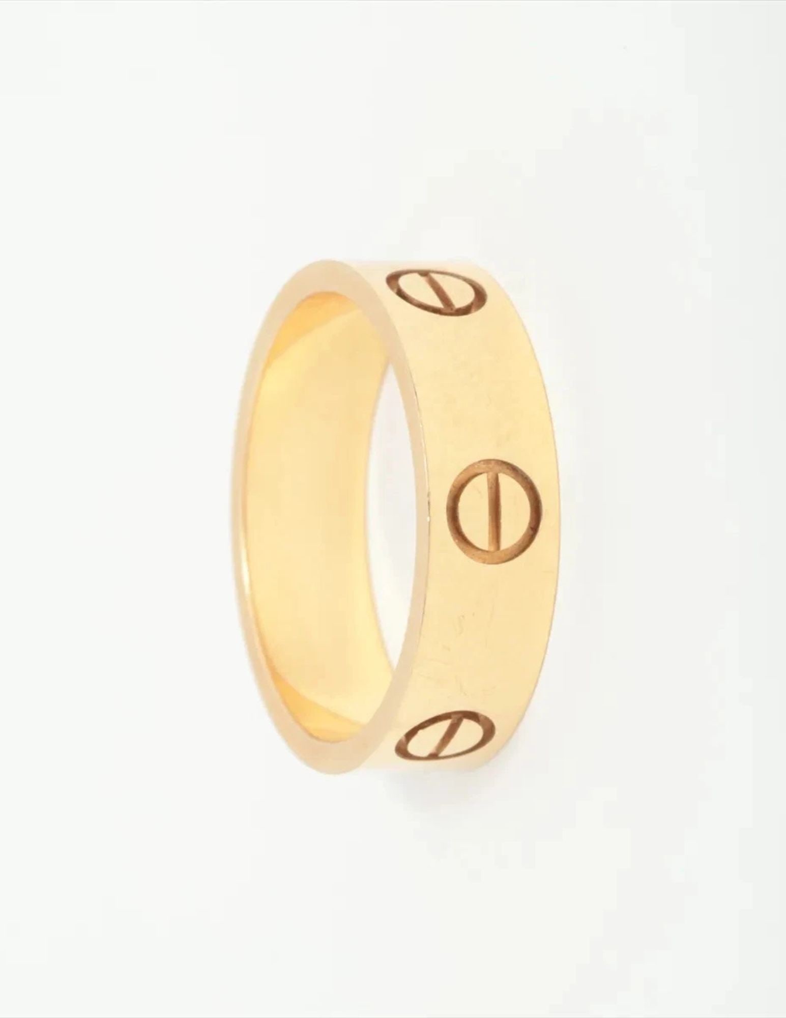 CARTIER LOVE RING 750(YG): Cartier Love Ring 750(YG) Brand: Cartier Type/Style: Ring Material: 750(YG), Color: Yellow Gold Size: 7 - 7.25 US Accessories: None Accessories Notice: When purchasing pre-owned goods, please refer