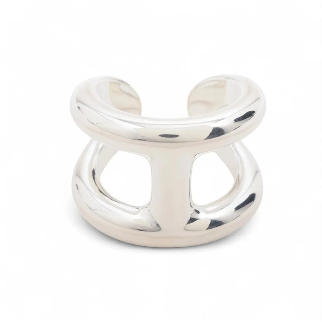 HERMES RING 925 SILVER: Hermes Ring 925 Silver Brand: Hermes Type/Style: Ring Material: 925, Color: Silver Size: 5.5 - 5.75 US Accessories: None Accessories Notice: When purchasing pre-owned goods, please refer t