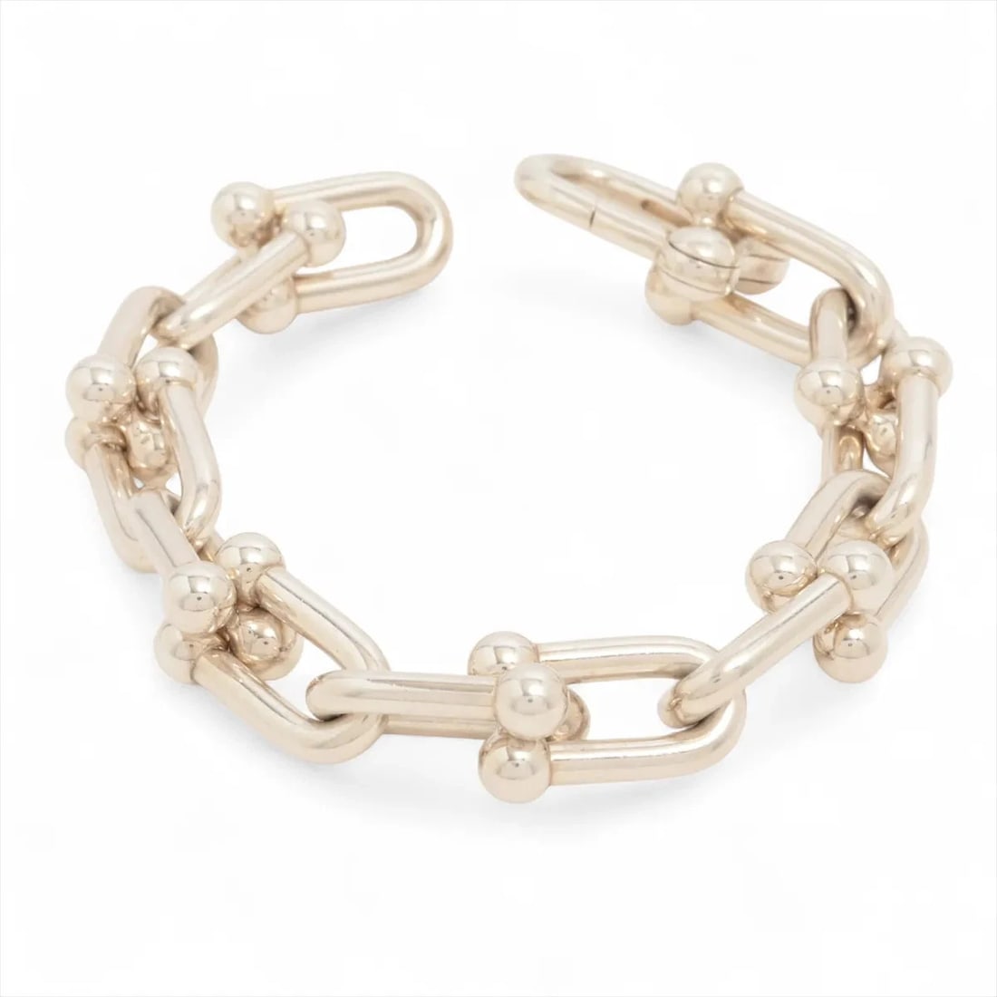 TIFFANY HARDWARE LARGE LINK BRACELET 925 SILVER: Tiffany Hardware large link Bracelet 925 Silver Brand: Tiffany Type/Style: Bracelet Material: 925, Color: Silver Size: Size(CM) Bracelet length:14.5 Accessories: None Accessories Notice: When