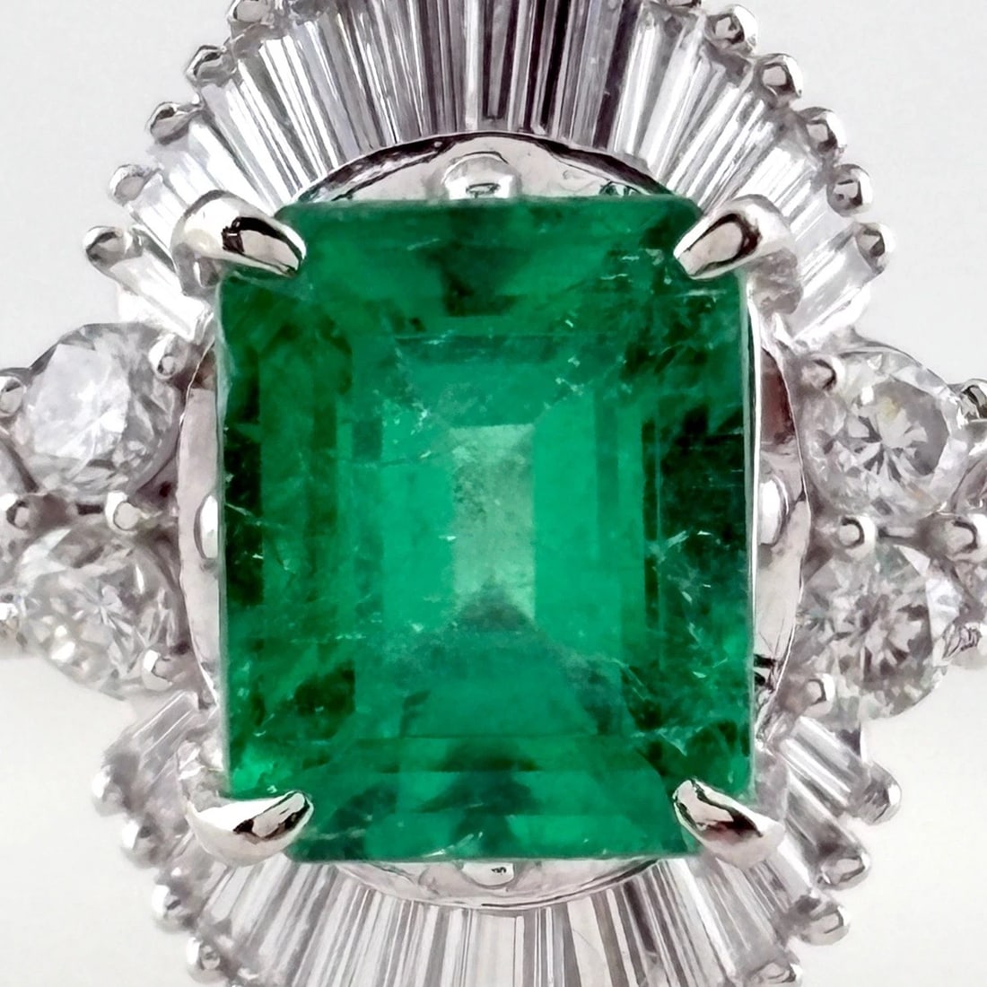 MELEE DIAMOND DESIGN RING - 2