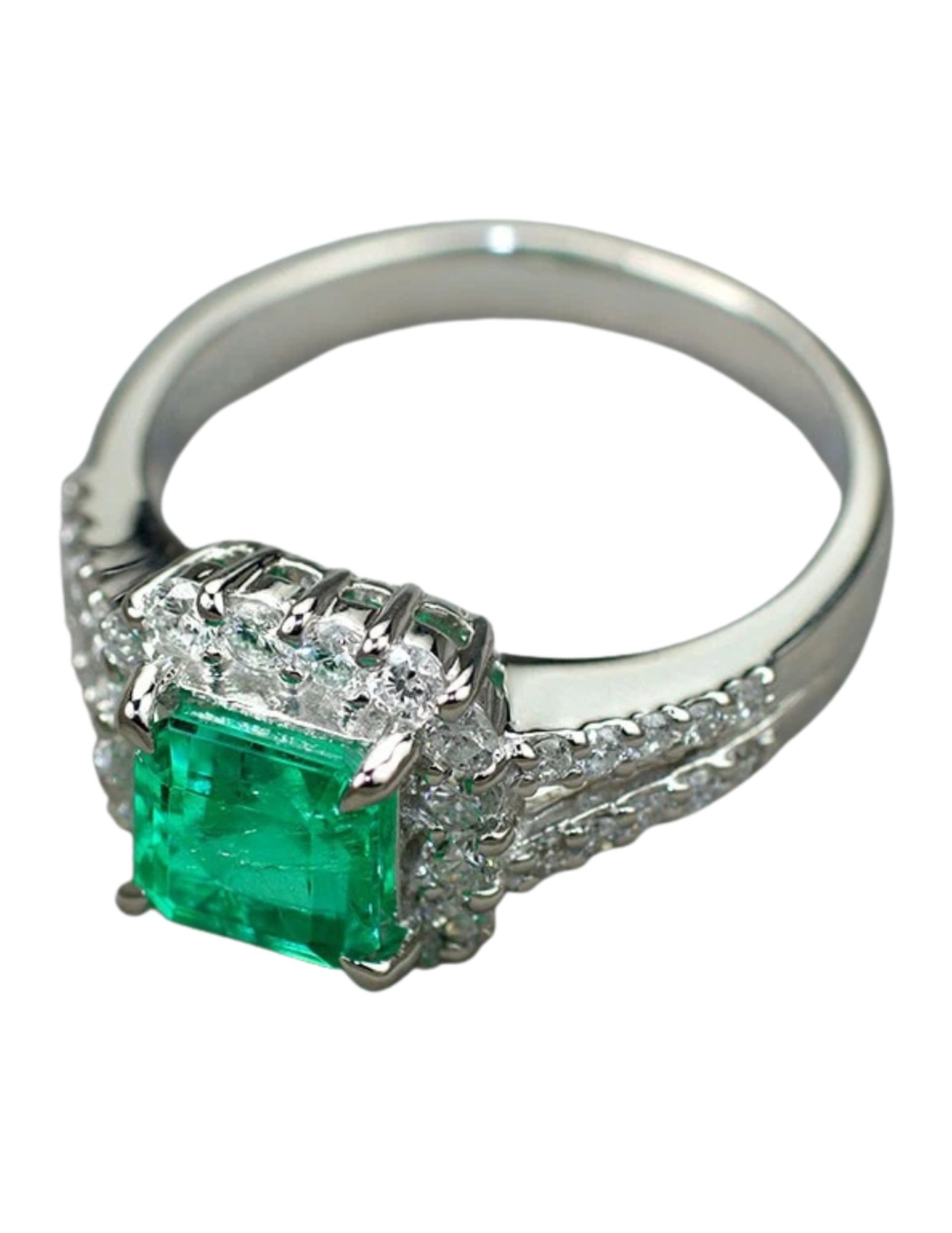 PT900 EMERALD DIAMOND RING - 2