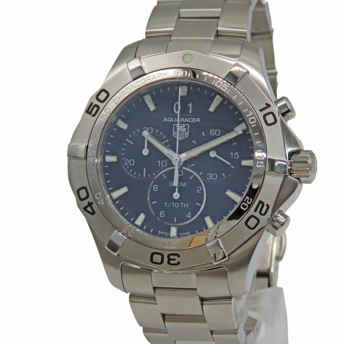 TAG HEUER AQUARACER GRAND DATE CHRONOGRAPH QUARTZ WATCH: TAG Heuer Aquaracer Grand Date Chronograph Quartz Watch Brand: TAG HEUER Type/Style: Wristwatch Material: Case material stainless steel Color: silver Dial color black Size: case: approx. 43.0mm Arm ci