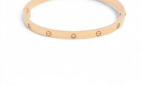 CARTIER LOVE SM HALF DIAMOND BRACELET 750(PG): Cartier Love SM half diamond Bracelet 750(PG) Brand: Cartier Type/Style: Bracelet Material: 750(PG), Color: Pink Gold Size: Size(CM) Bracelet length:14 Accessories: None Accessories Notice: When