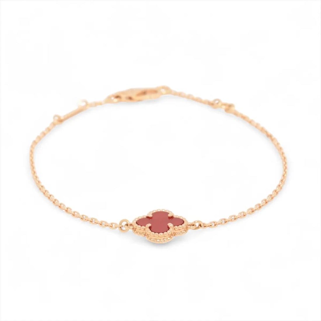 VAN CLEEF & ARPELS SWEET ALHAMBRA CARNELIAN BRACELET 750(PG): Van Cleef & Arpels Sweet Alhambra Carnelian Bracelet 750(PG) Brand: Van Cleef & Arpels Type/Style: Bracelet Material: 750(PG), Color: Pink Gold Size: Size(CM) Bracelet length:16 Accessories: None