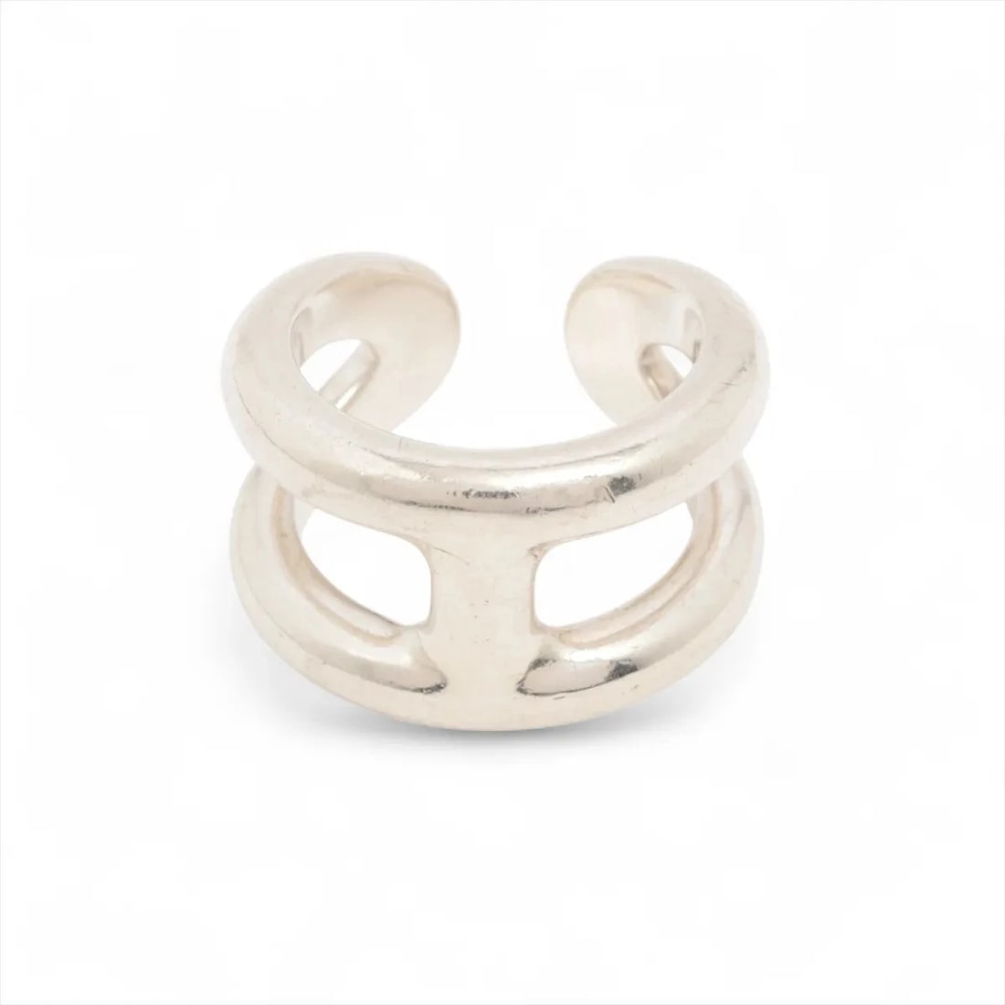 HERMES OSMOZ PM RING 925 SILVER: Hermes Osmoz PM Ring 925 Silver Brand: Hermes Type/Style: Ring Material: 925, Color: Silver Size: 5.5 - 5.75 US Accessories: None Accessories Notice: When purchasing pre-owned goods, please refer to