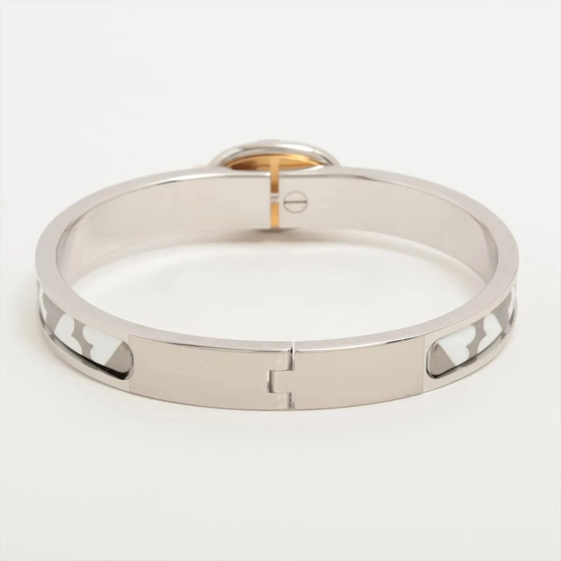 HERMES BRACELET ENAMEL X METAL SILVER X WHITE: Hermes Bracelet Enamel x metal silver x white Brand: Hermes Type/Style: Bracelet Material: Enamel x metal, Color: silver x white Size: Size(CM) Bracelet length:15.5 Accessories: None Acces