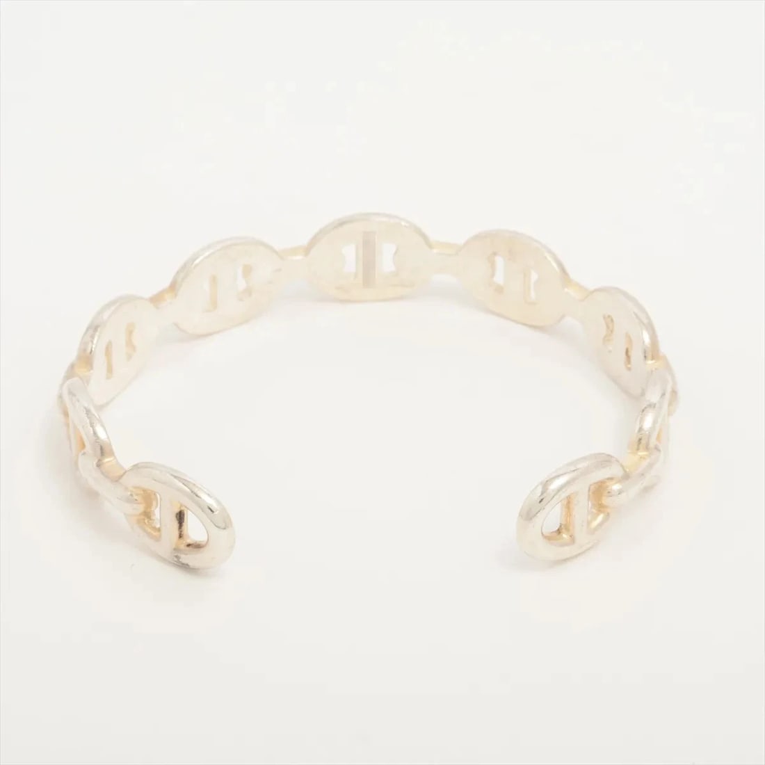 HERMES CHAINE D'ANCRE ENCHAINEE BANGLE 925 SILVER: Hermes Chaine d'Ancre Enchainee Bangle 925 Silver Brand: Hermes Type/Style: Bracelet Material: 925, Color: Silver Size: Size(CM) Bracelet length:15.5 Accessories: None Accessories Notice:
