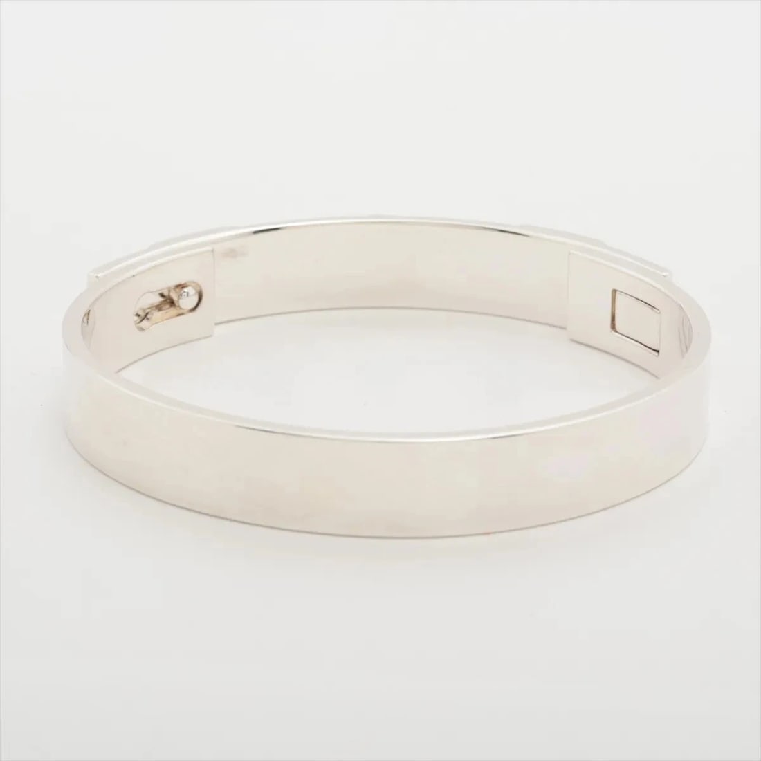 HERMES BANGLE 925 SILVER: Hermes Bangle 925 Silver Brand: Hermes Type/Style: Bracelet Material: 925, Color: Silver Size: Size(CM) Bracelet length:15.5 Accessories: None Accessories Notice: When purchasing pre-owned goods,