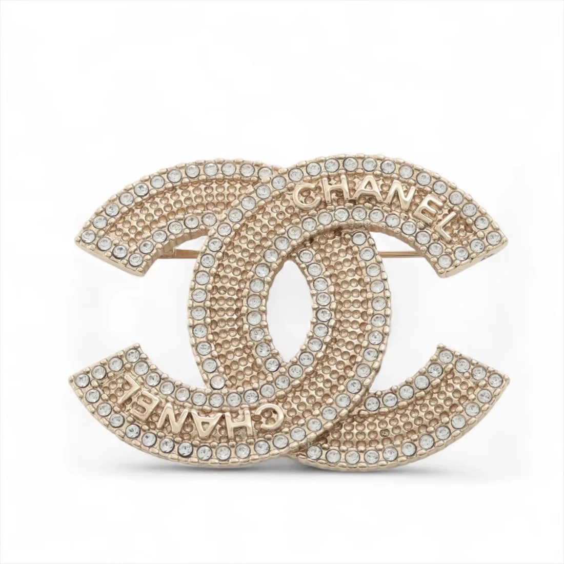 CHANEL BROOCH GP?RHINESTONE GOLD: Chanel Brooch GP?Rhinestone Gold Brand: Chanel Type/Style: Brooch Material: GPxRhinestone, Color: Gold Size: None Accessories: None Accessories Notice: When purchasing pre-owned goods, please refer