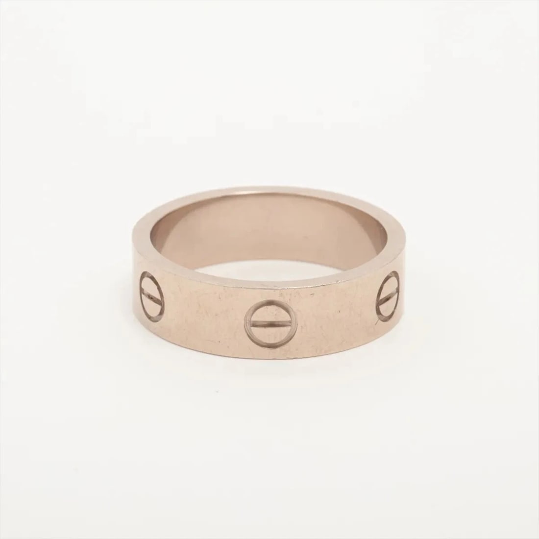 CARTIER LOVE RING 750(WG): Cartier Love Ring 750(WG) Brand: Cartier Type/Style: Ring Material: 750(WG), Color: White Gold Size: 8 - 8.25 Accessories: None Accessories Notice: When purchasing pre-owned goods, please refer to