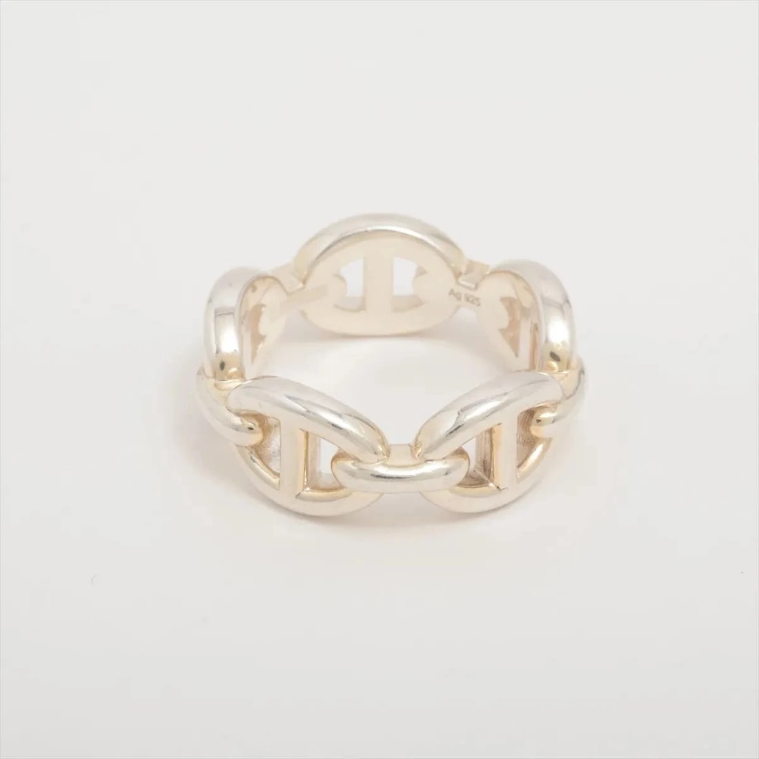HERMES CHAINE D'ANCRE ENCHAINEE RING 925 SILVER: Hermes Chaine d'Ancre Enchainee Ring 925 Silver Brand: Hermes Type/Style: Ring Material: 925, Color: Silver Size: 4.75 - 5 US Accessories: None Accessories Notice: When purchasing pre-owne