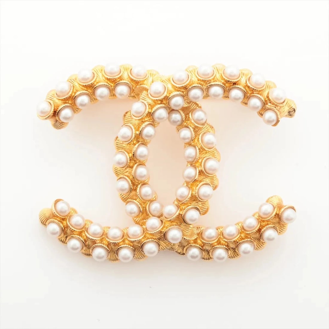 CHANEL COCO MARK BROOCH GP X IMITATION PEARL GOLD: Chanel Coco Mark Brooch GP x Imitation pearl Gold Brand: Chanel Type/Style: Brooch Material: GP x Imitation pearl, Color: Gold Size: None Accessories: None Accessories Notice: When purchas