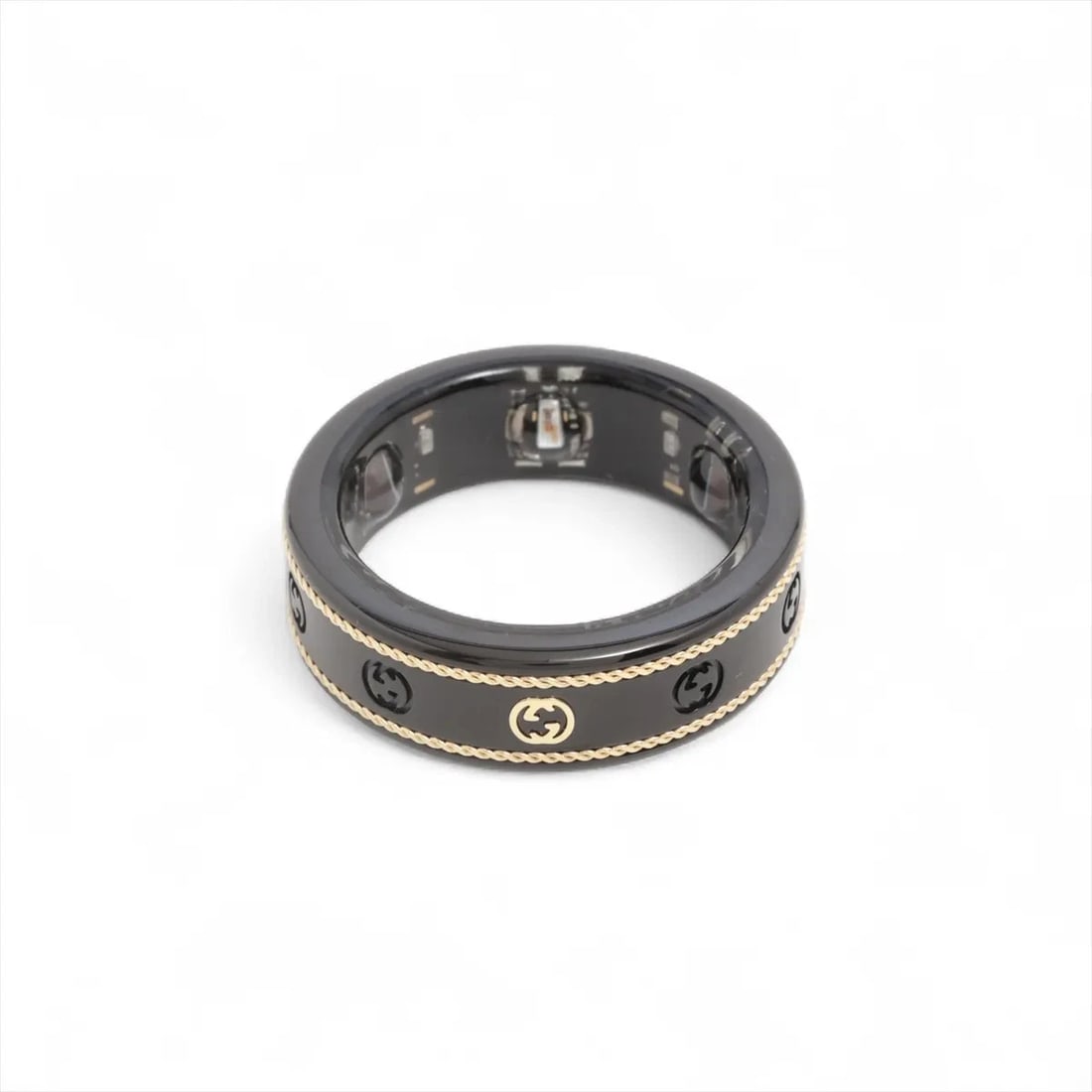 GUCCI X AURA INTERLOCKING G RING TITANIUM BLACK: Gucci x Aura Interlocking G Ring Titanium black Brand: Gucci x Aura Type/Style: Ring Material: Titanium, Color: Black Size: 8.75 US Accessories: None Accessories Notice: When purchasing pre-owned