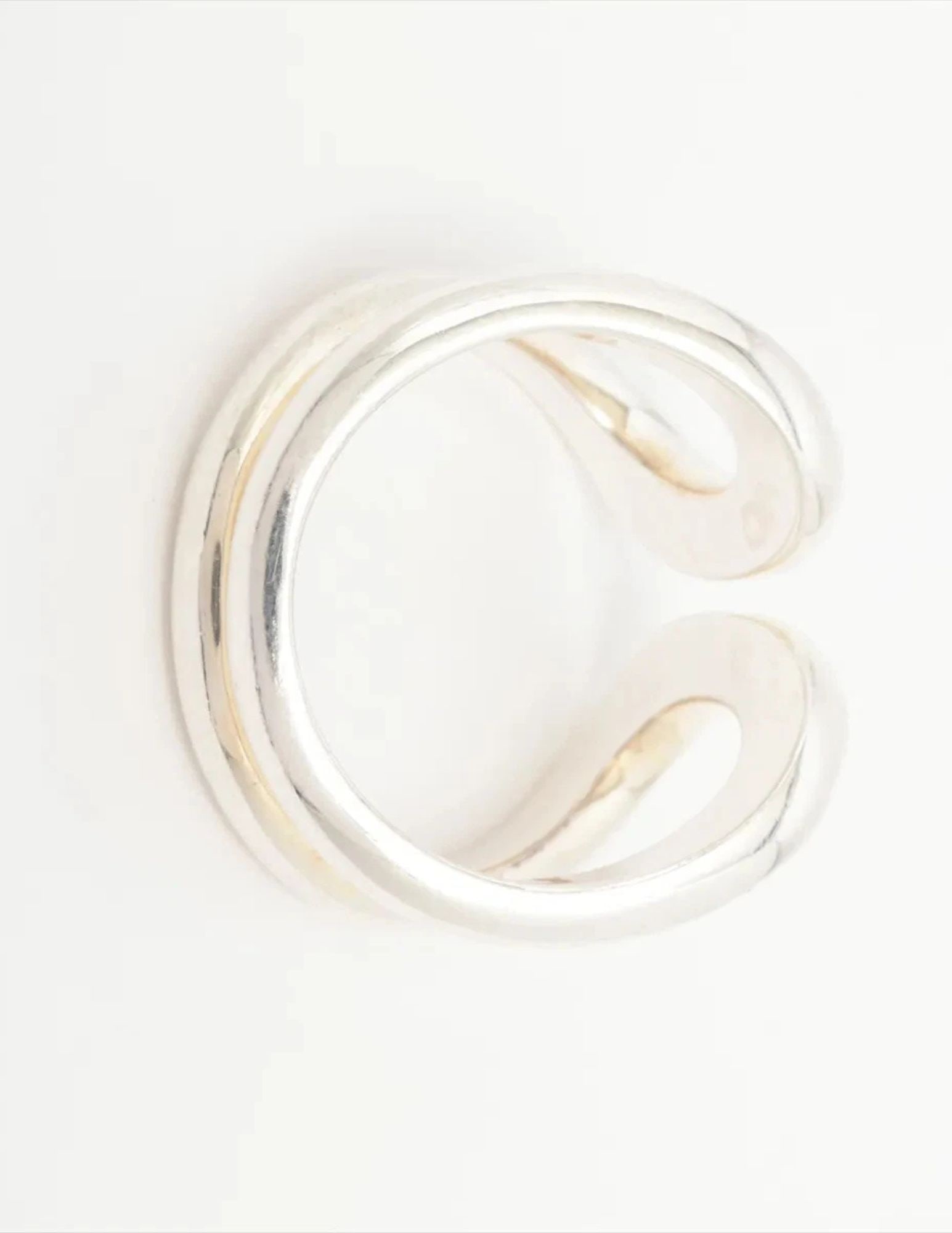 HERMES LIMA RING 925 SILVER: Hermes Lima Ring 925 Silver Brand: Hermes Type/Style: Ring Material: 925, Color: Silver Size: 5.5 - 5.75 US Accessories: None Accessories Notice: When purchasing pre-owned goods, please re
