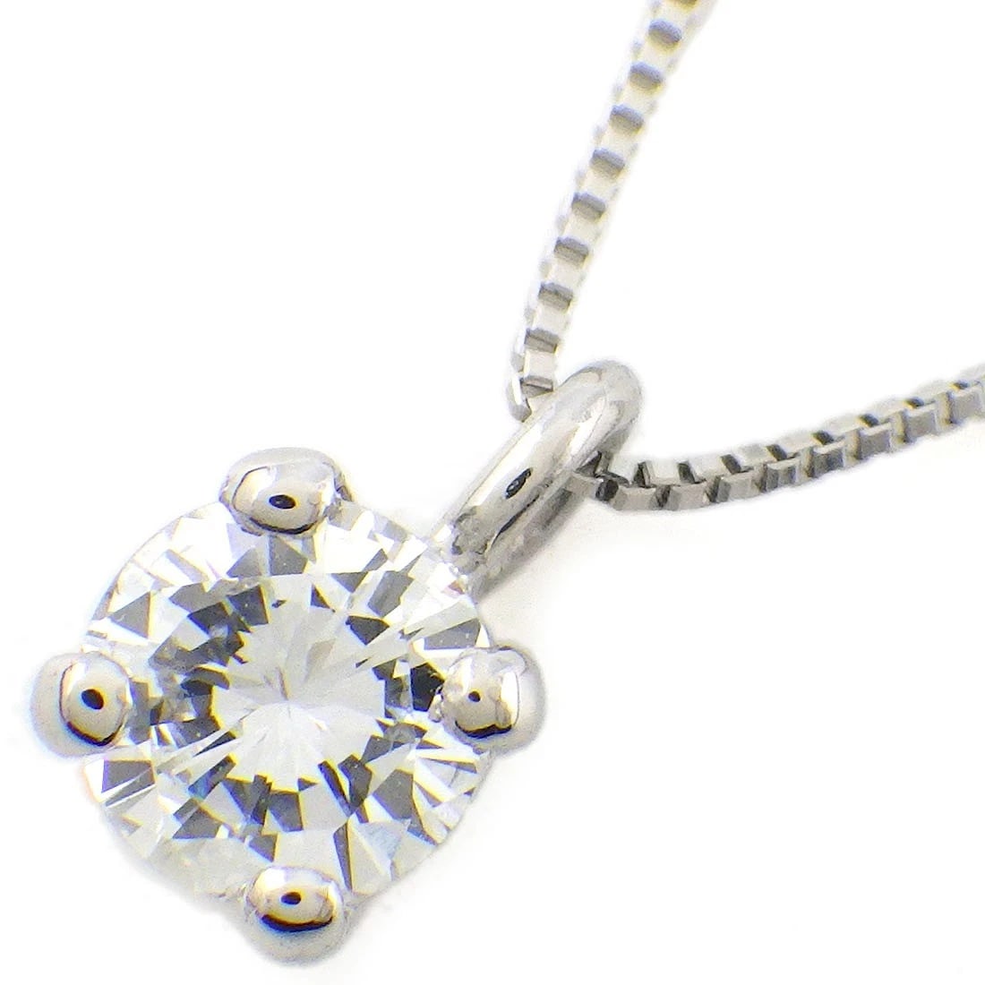 FINE JEWELRY NECKLACE DIAMOND PT900 PT850: Fine Jewelry Necklace Diamond PT900 PT850 Brand: Fine Jewelry Type/Style: Necklace Material: PT900 Platinum,PT850 Platinum, Main Stone Natural Color: Silver Size: Chain Length : 17.51"(inches) / 44.5c