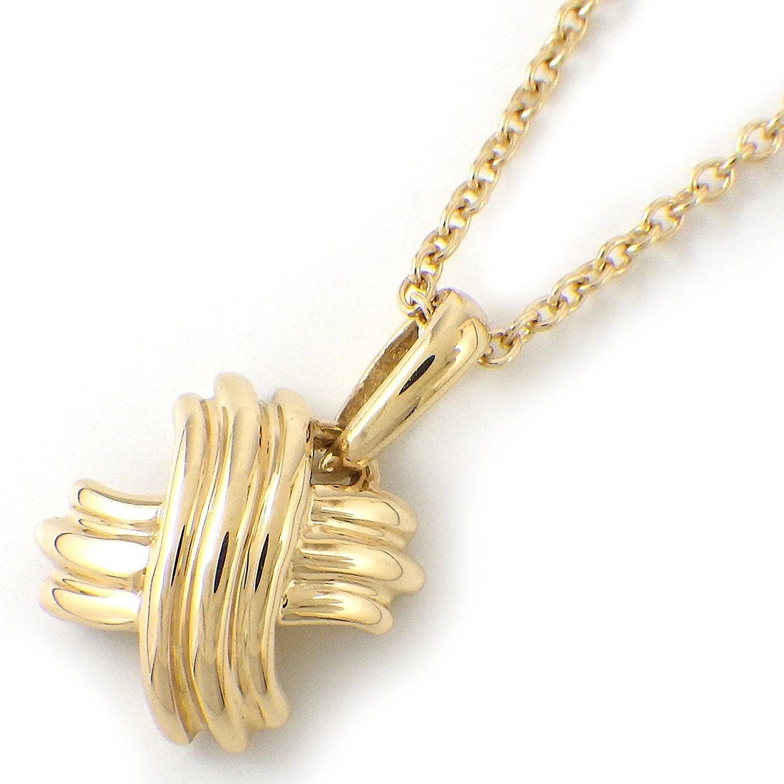 TIFFANY & CO. NECKLACE SIGNATURE CROSS 750(18K) YELLOW GOLD: Tiffany & Co. Necklace Signature Cross 750(18K) Yellow Gold Brand: Tiffany & Co. Type/Style: Necklace Material: 750(18K) Yellow Gold, Color: Yellow Gold Size: Chain Length : 16.14"(inches) / 41.0cmPen