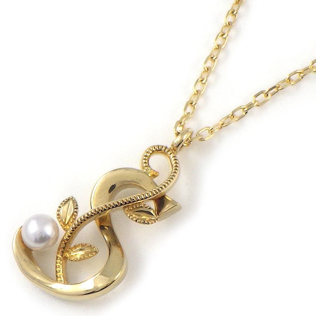MIKIMOTO NECKLACE PEARL 750(18K) YELLOW GOLD: MIKIMOTO Necklace Pearl 750(18K) Yellow Gold Brand: MIKIMOTO Type/Style: Necklace Material: 750(18K) Yellow Gold, Main Stone Pearl Color: Yellow Gold Size: Chain Length : 15.35" & 16.73"(inches) / 39.
