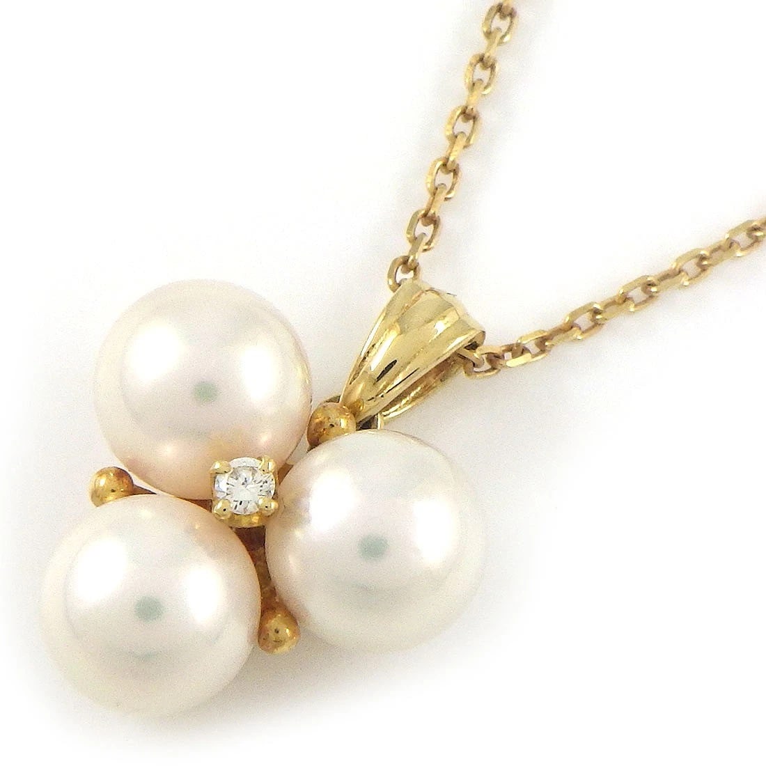 MIKIMOTO NECKLACE DIAMOND 750(18K) YELLOW GOLD: MIKIMOTO Necklace Diamond 750(18K) Yellow Gold Brand: MIKIMOTO Type/Style: Necklace Material: 750(18K) Yellow Gold, Main Stone Pearl Color: Yellow Gold Size: Chain Length : 14.96"(inches) / 38.0cmPend