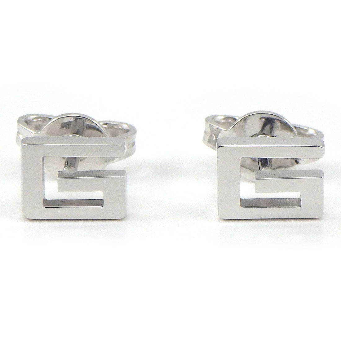 GUCCI PIERCED EARRINGS 750(18K) WHITE GOLD: GUCCI Pierced Earrings 750(18K) White Gold Brand: GUCCI Type/Style: Earrings Material: 750(18K) White Gold, Color: White Gold Size: W 0.24" x H 0.18"(inches) / W 6.2mm x H 4.8mm Accessories: None