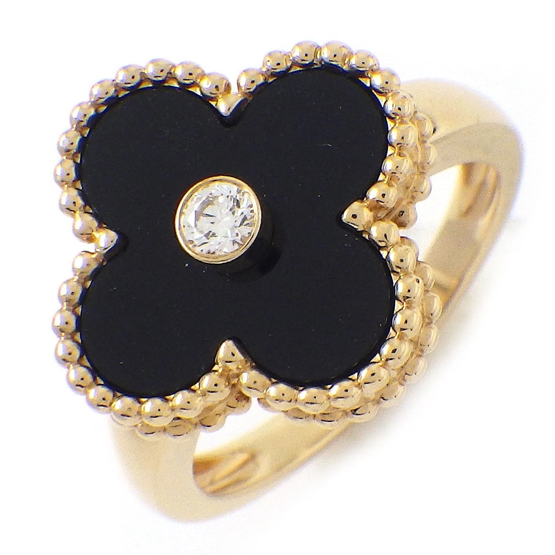VAN CLEEF & ARPELS RING ALHAMBRA ONYX DIAMOND 750YG: Van Cleef & Arpels Ring Alhambra Onyx Diamond 750YG Brand: Van Cleef & Arpels Type/Style: Ring Material: 750(18K) Yellow Gold, Main Stone Onyx Color: Yellow Gold Size: US5.5 Accessories: None