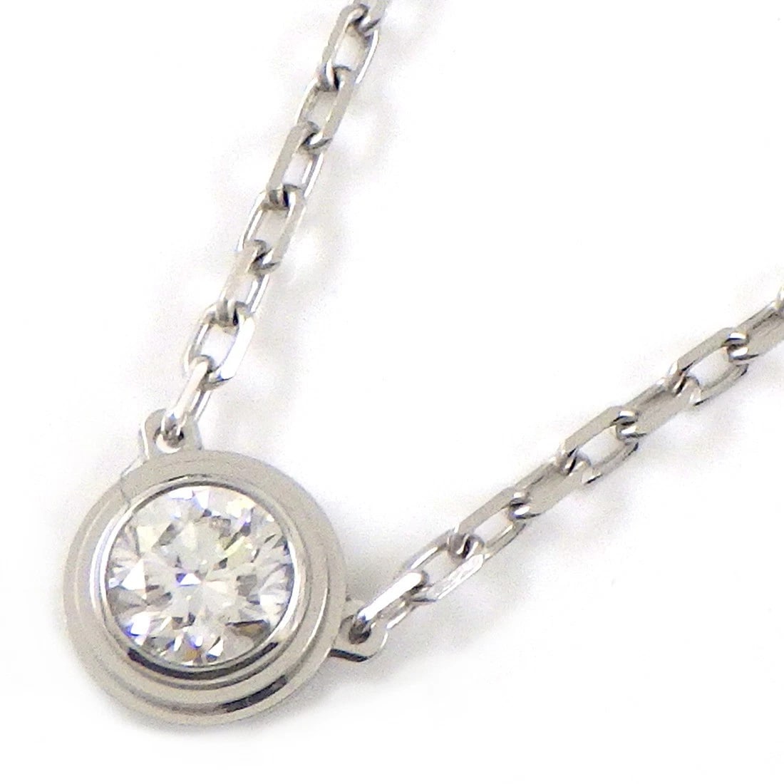CARTIER NECKLACEDIAMOND 750 WHITE GOLD: Cartier NecklaceDiamond 750 White Gold Brand: Cartier Type/Style: Necklace Material: 750(18K) White Gold, Main Stone Natural Color: White Gold Size: Chain Length : 14.96" & 16.14"(inches) / 38.0cm &