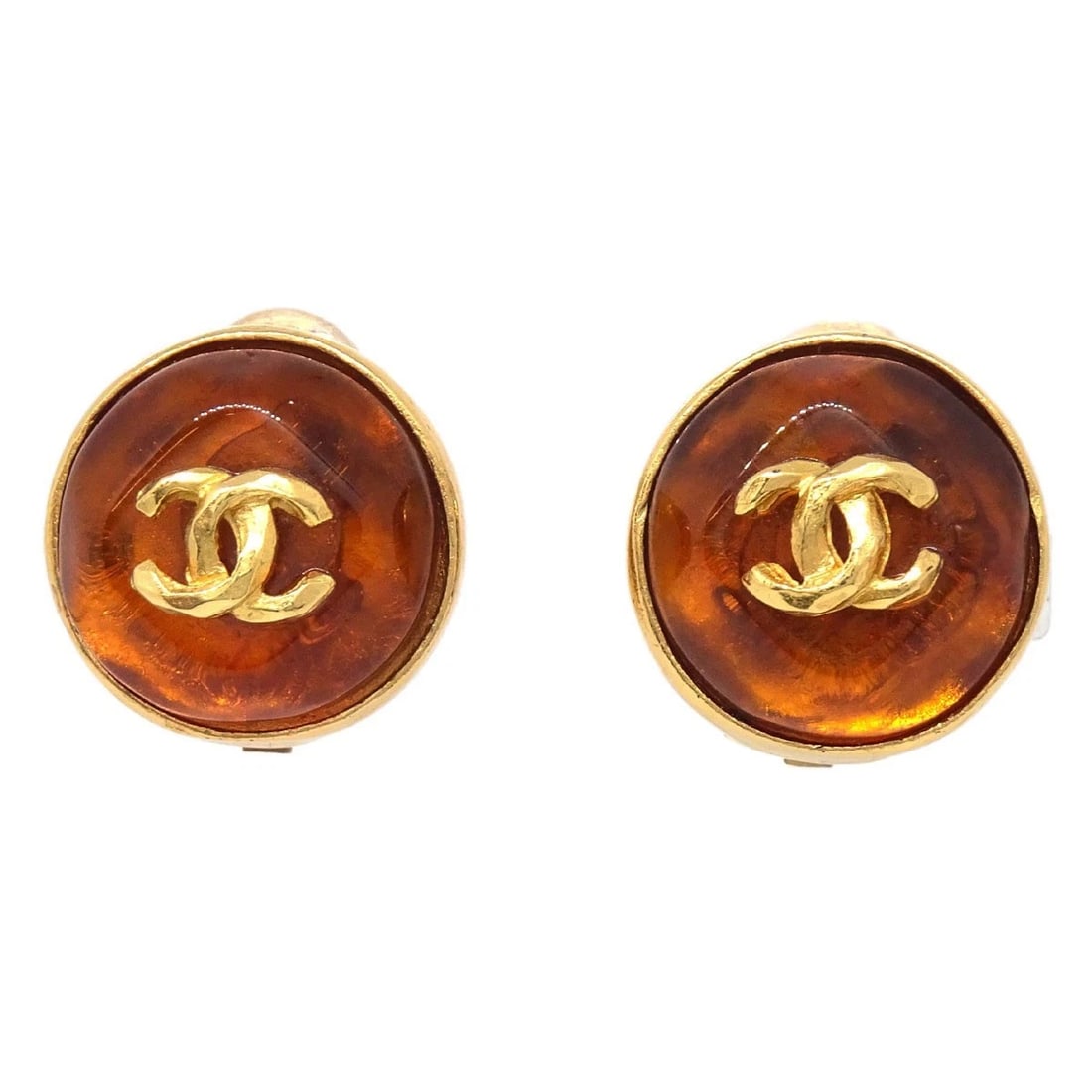 CHANEL BUTTON CLIP-ON EARRINGS GOLD BROWN: Chanel Button Clip-On Earrings Gold Brown Brand: Chanel Type/Style: Earrings Material: Gold Plated, Gripoix, Color: Gold, Brown Size: Diameter : 1.5 cm Accessories: None Accessories Notice: When