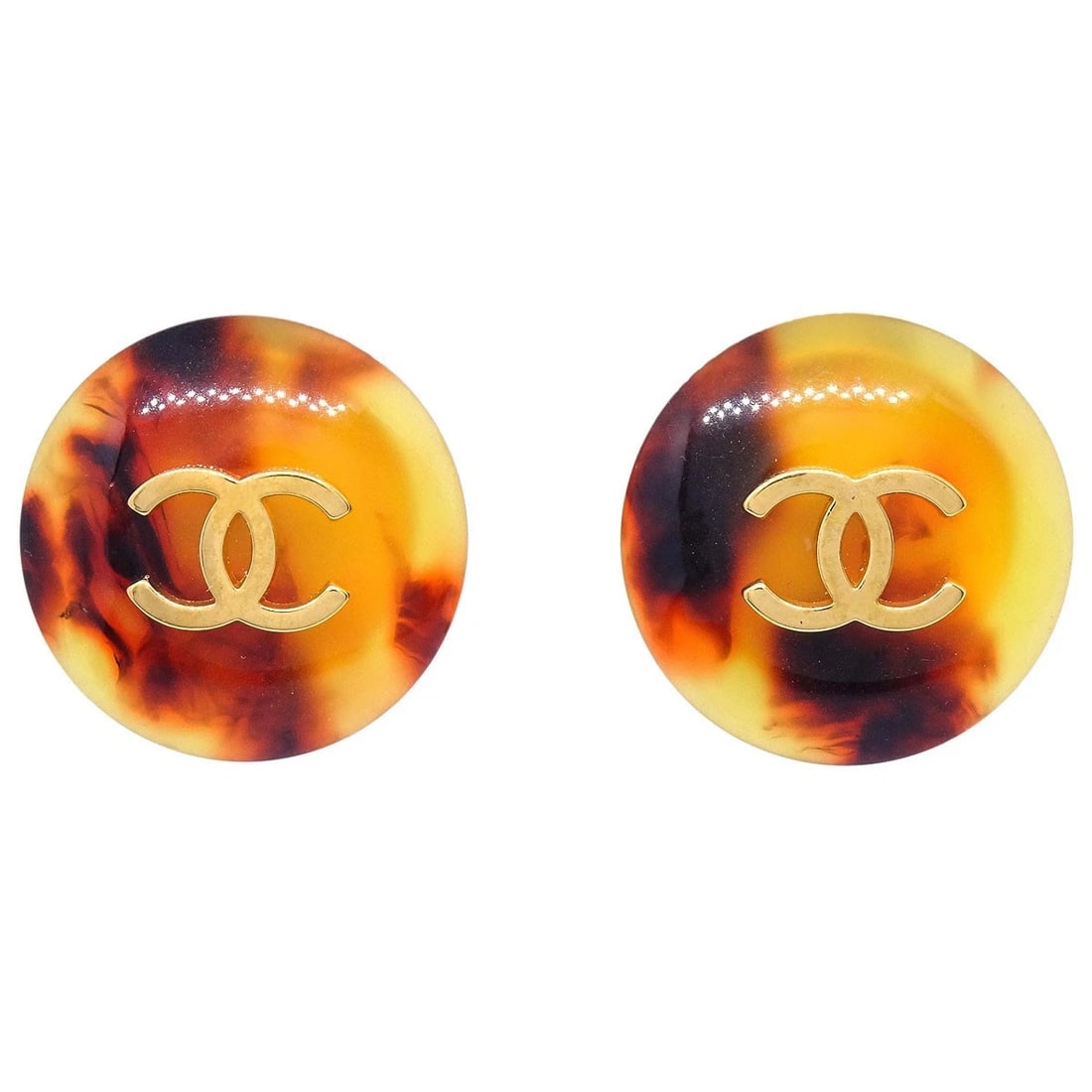 CHANEL BUTTON CLIP-ON EARRINGS GOLD BROWN: Chanel Button Clip-On Earrings Gold Brown Brand: Chanel Type/Style: Earrings Material: Gold Plated, Color: Gold, Brown Size: Diameter : 2.5 cm Accessories: None Accessories Notice: When purchasing