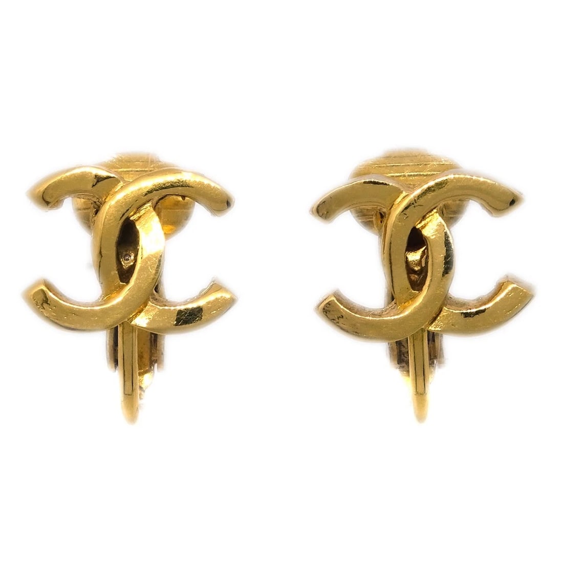 CHANEL EARRINGS CLIP-ON GOLD: Chanel Earrings Clip-On Gold Brand: Chanel Type/Style: Earrings Material: Gold plated, Color: Gold Size: W 1.2 x H 1.5 cm Accessories: None Accessories Notice: When purchasing pre-owned go