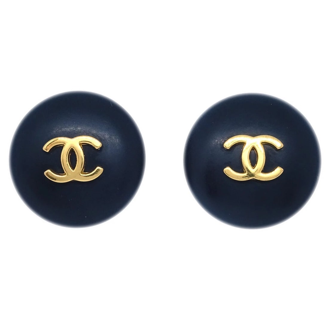 CHANEL BLACK BUTTON EARRINGS CLIP-ON: Chanel Black Button Earrings Clip-On Brand: CHANEL Type/Style: Earrings Material: Acrylic, Gold plated, Color: Black, Gold Size: Diameter: 2.1 cm Accessories: None Accessories Notice: When