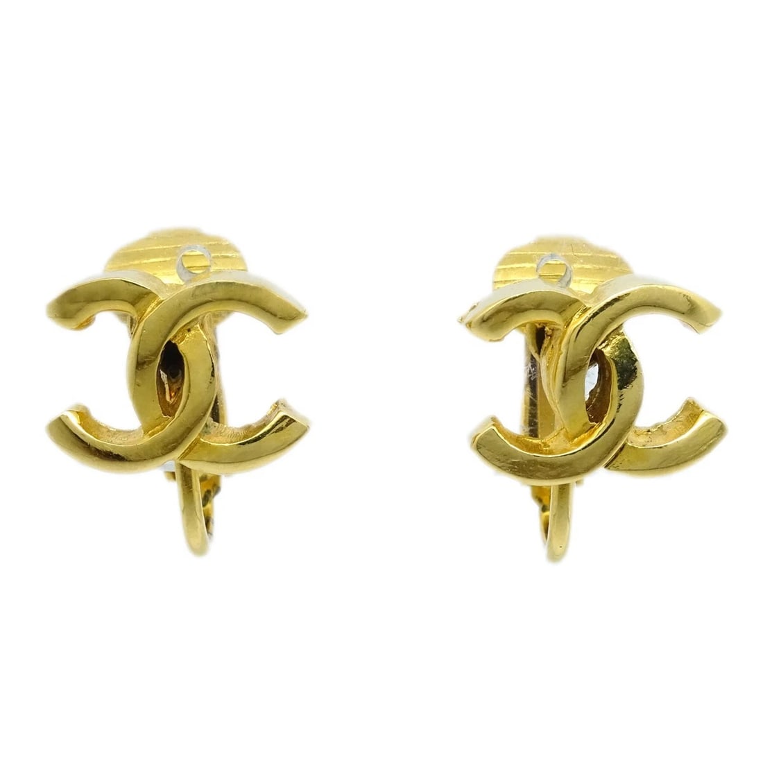 CHANEL MINI EARRINGS CLIP-ON GOLD: Chanel Mini Earrings Clip-On Gold Brand: CHANEL Type/Style: Earrings Material: Gold plated, Color: Gold Size: W 1.3 x H 0.9 cm Accessories: None Accessories Notice: When purchasing pre-own