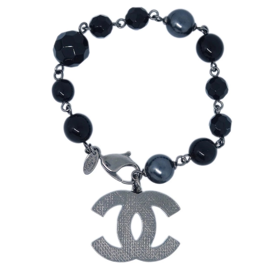 CHANEL BRACELET BLACK: Chanel Bracelet Black Brand: CHANEL Type/Style: Bracelet Material: Silver Plated, Acrylic, Color: Black, Silver Size: Inner circumference : 18.0 cm Charm : W 3.0 x H 2.2 cm Accessories: None <