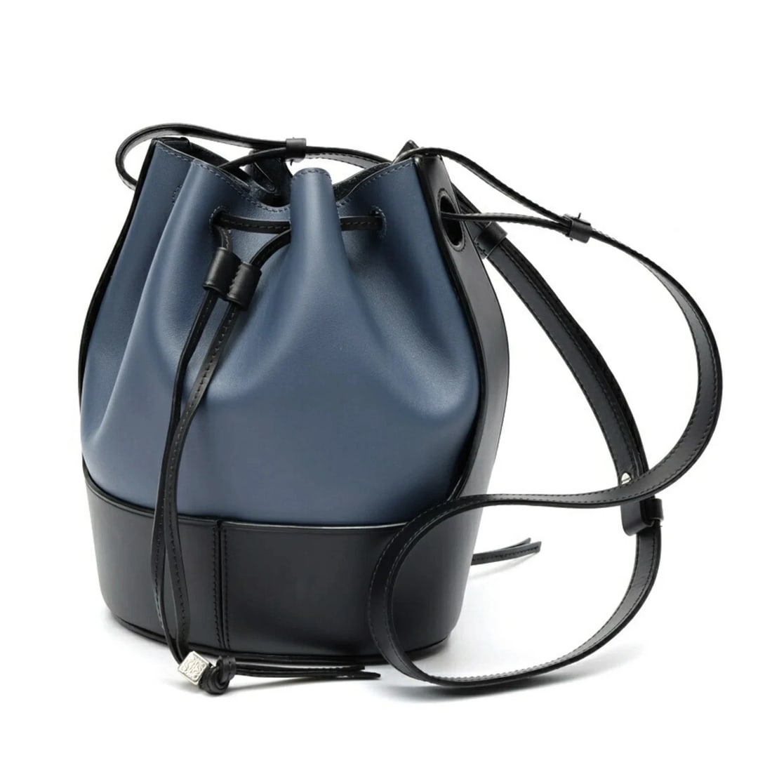 LOEWE BALLOON BAG SMALL SHOULDER: Loewe Balloon Bag Small Shoulder Brand: Loewe Type/Style: Shoulder bag Material: Leather Color: Black, Blue Size: (HxWxD) 24cm x 18cm x 13cm / 9.44'' x 7.08'' x 5.11'' Accessories: None Ac