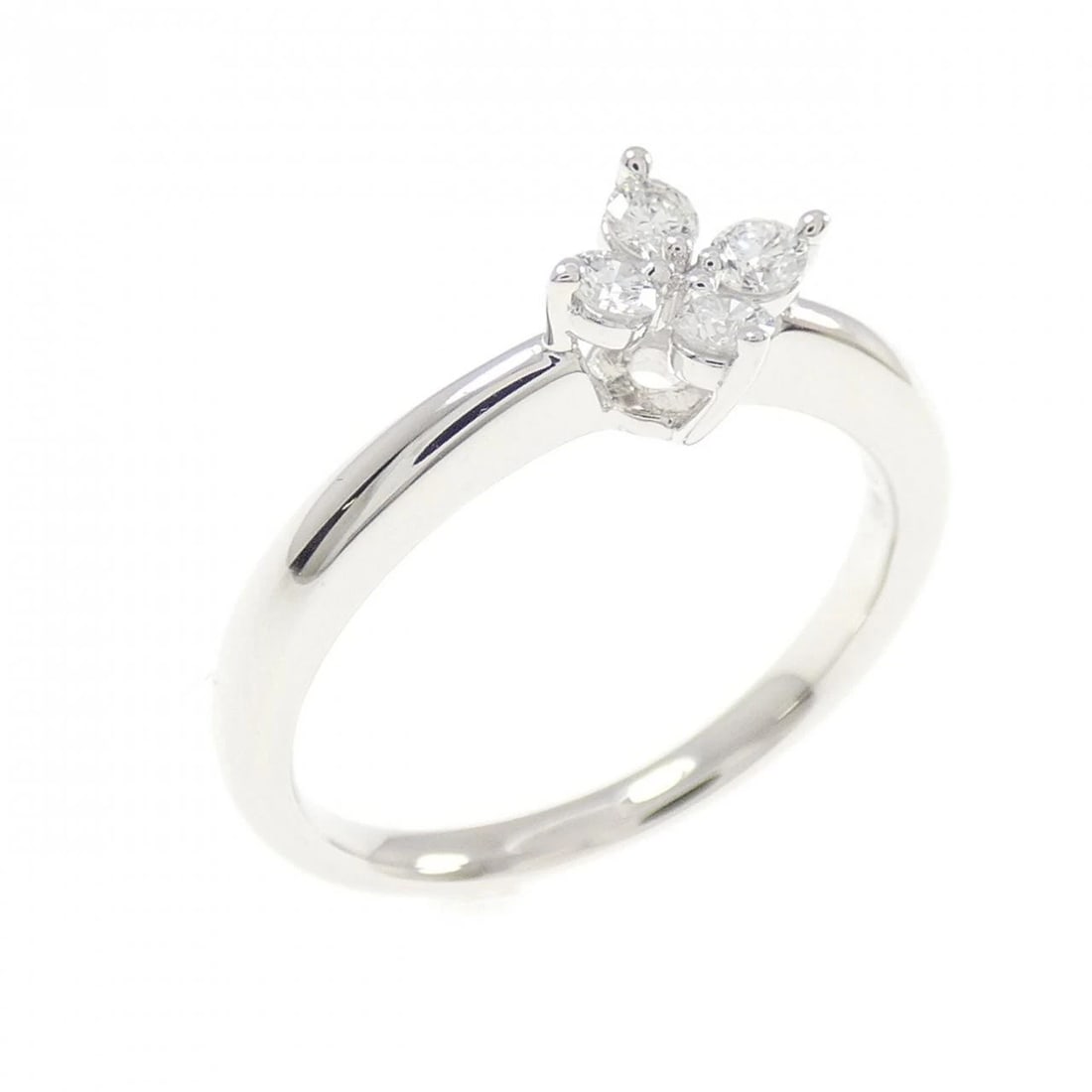 TASAKI DIAMOND RING: Tasaki Diamond Ring Brand: TASAKI Type/Style: Tasaki Ring Material: K18 white gold, Main Stone natural Color: white gold Size: US 6 1/4 Accessories: None Accessories Notice: When purchasing pre-owned