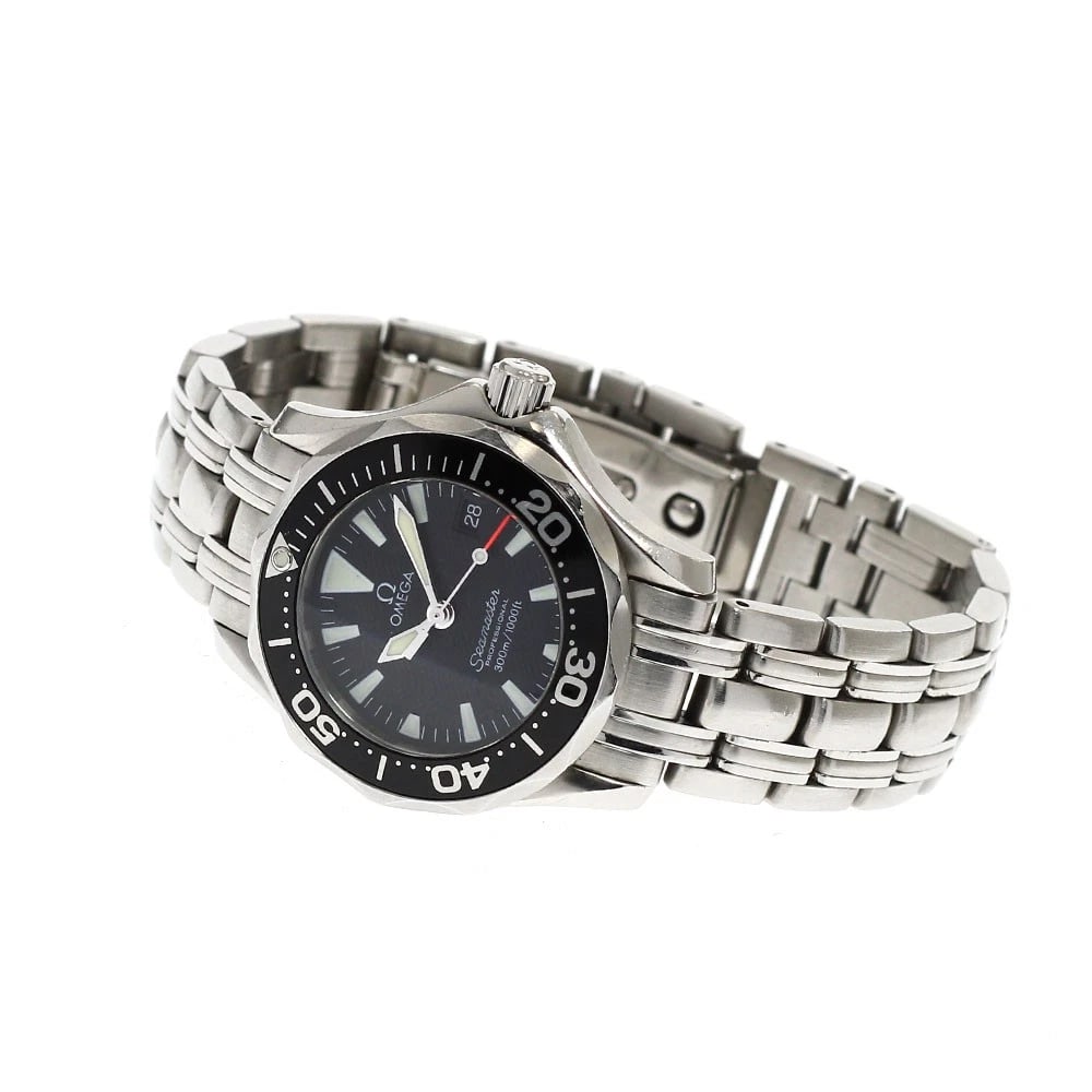 OMEGA SEAMASTER DATE BLACK QUARTZ WATCH: OMEGA Seamaster Date black Quartz Watch Brand: OMEGA Type/Style: Wristwatch Material: Band Material Stainless Steel, Case Material Stainless Steel Color: Band Color Silver Case Color Silver Dial