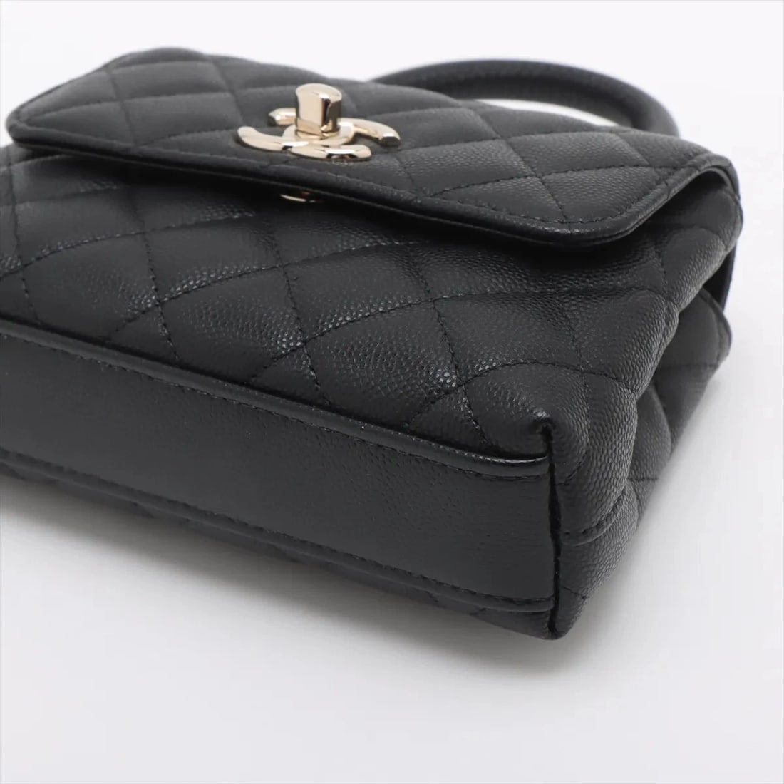 CHANEL COCO HANDLE HANDBAG - 3