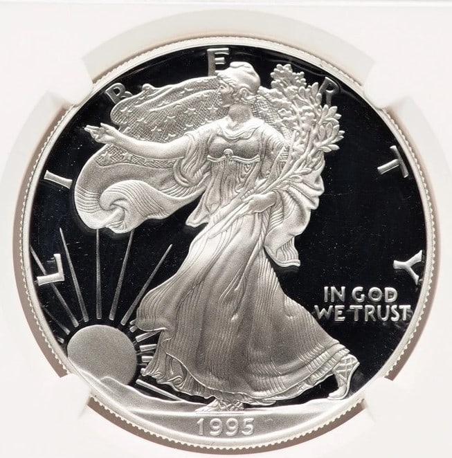 1995-P PROOF SILVER EAGLE 1 OZ THOMAS URAM: 1995-P Proof Silver Eagle 1 oz Thomas Uram Year: 1995 Composition: Silver Denomination: $1 Country of Origin: United States Accessories: None Accessories Notice: When purchasing pre-owned goods, pl