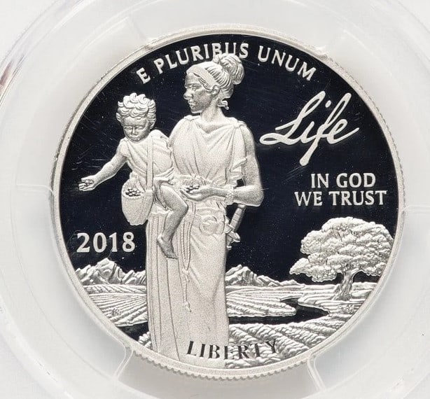 2018-W PROOF PLATINUM EAGLE 1 OZ FDI ED MOY: 2018-W Proof Platinum Eagle 1 oz FDI Ed Moy Year: 2018 Composition: Platinum Denomination: $100 Country of Origin: United States Accessories: None Accessories Notice: When purchasing pre-owned good