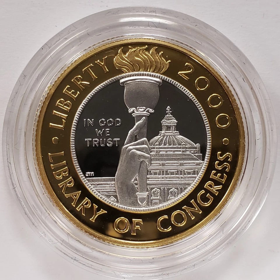 2000 $10 LIBRARY OF CONGRESS BIMETALLIC GOLD: 2000 $10 Library of Congress Bimetallic Gold Brand/Mint: U.S. Mint Year: 2000 Fineness: None Country of Origin: United States Accessories: None Accessories Notice: When purchasing pre-owned goods,