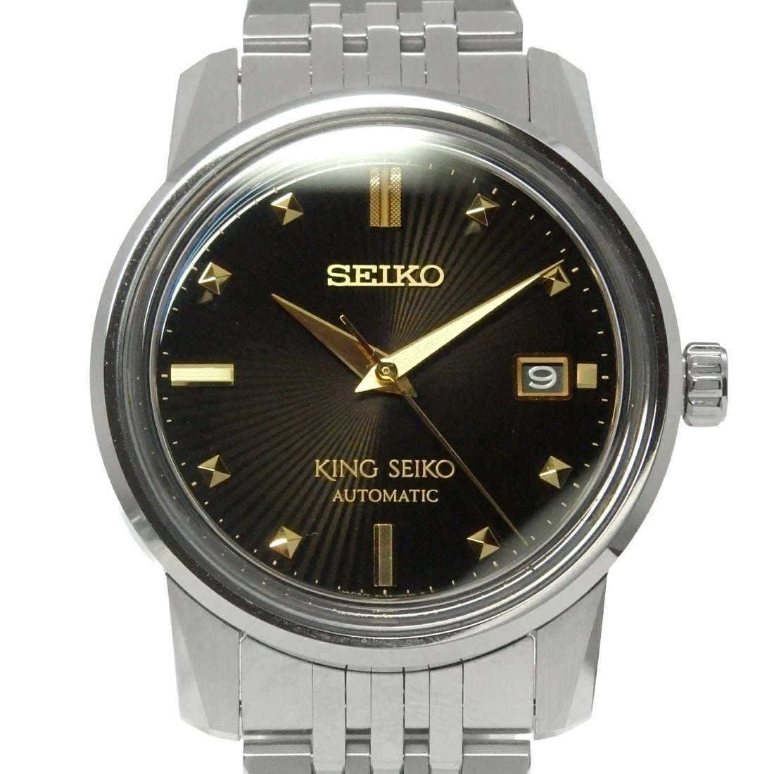 SEIKO KING WATCH: Seiko King Watch Brand: SEIKO Type/Style: Wristwatch Material: Case Material N/A Band Material Stainless Steel Color: Dial Color Size: Wrist Size 20cm Case Size 38.6mm Accessories: None Accessories