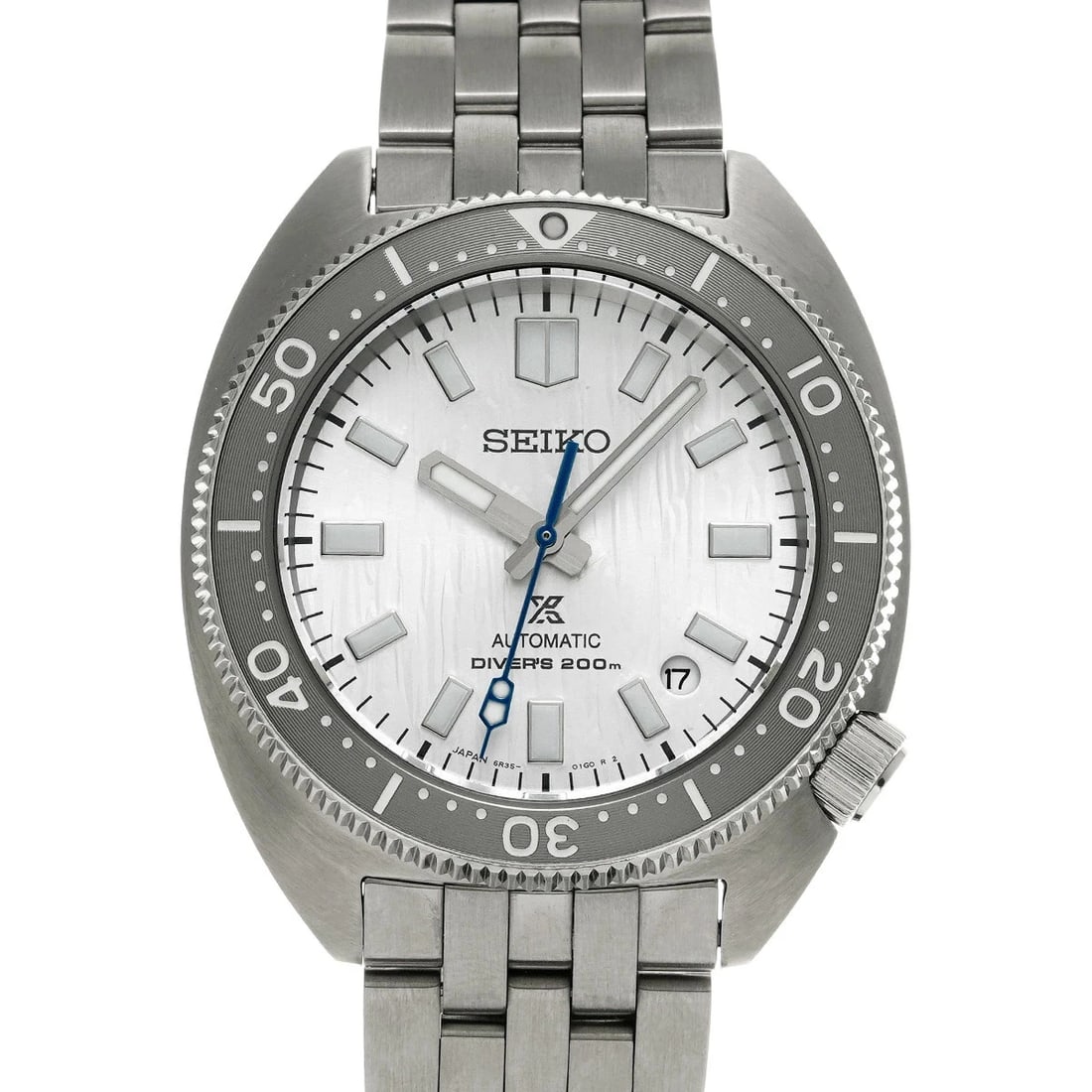 SEIKO WATCH SILVER WATCH: Seiko Watch Silver Watch Brand: SEIKO Type/Style: Wristwatch Material: Band Material Stainless Case Material Sapphire Crystal Color: Dial Color Silver Size: Wrist Size 20cm Case Size 46.9 x 41 mm