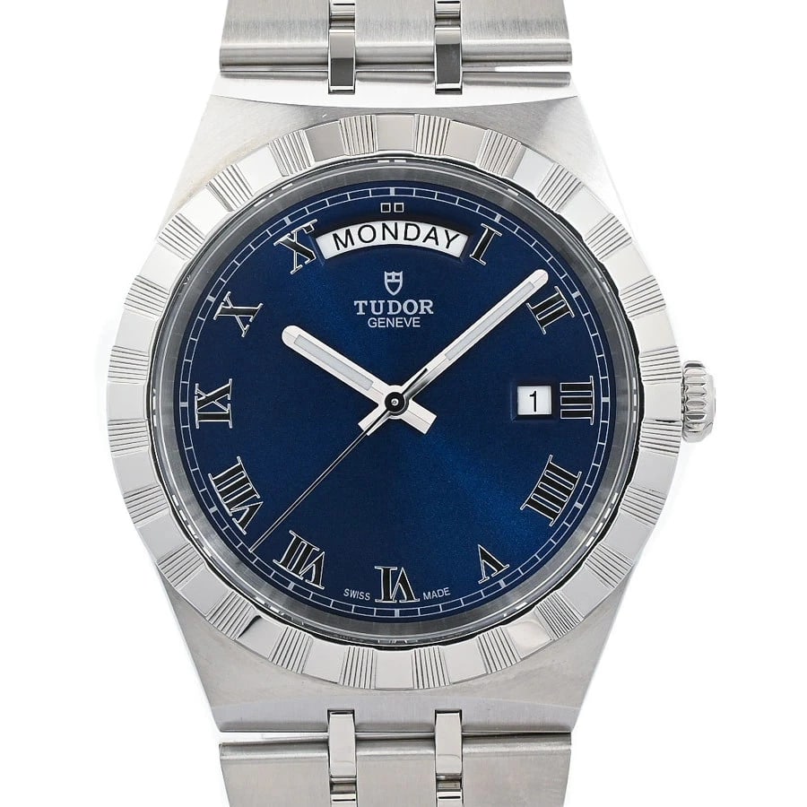 TUDOR ROYAL BLUE WATCH: Tudor Royal Blue Watch Brand: TUDOR Type/Style: Wristwatch Material: Case Material N/A Band Material Stainless Steel Color: Dial Color Blue Size: Wrist Size 19.5cm Case Size 41mm Accessories: None