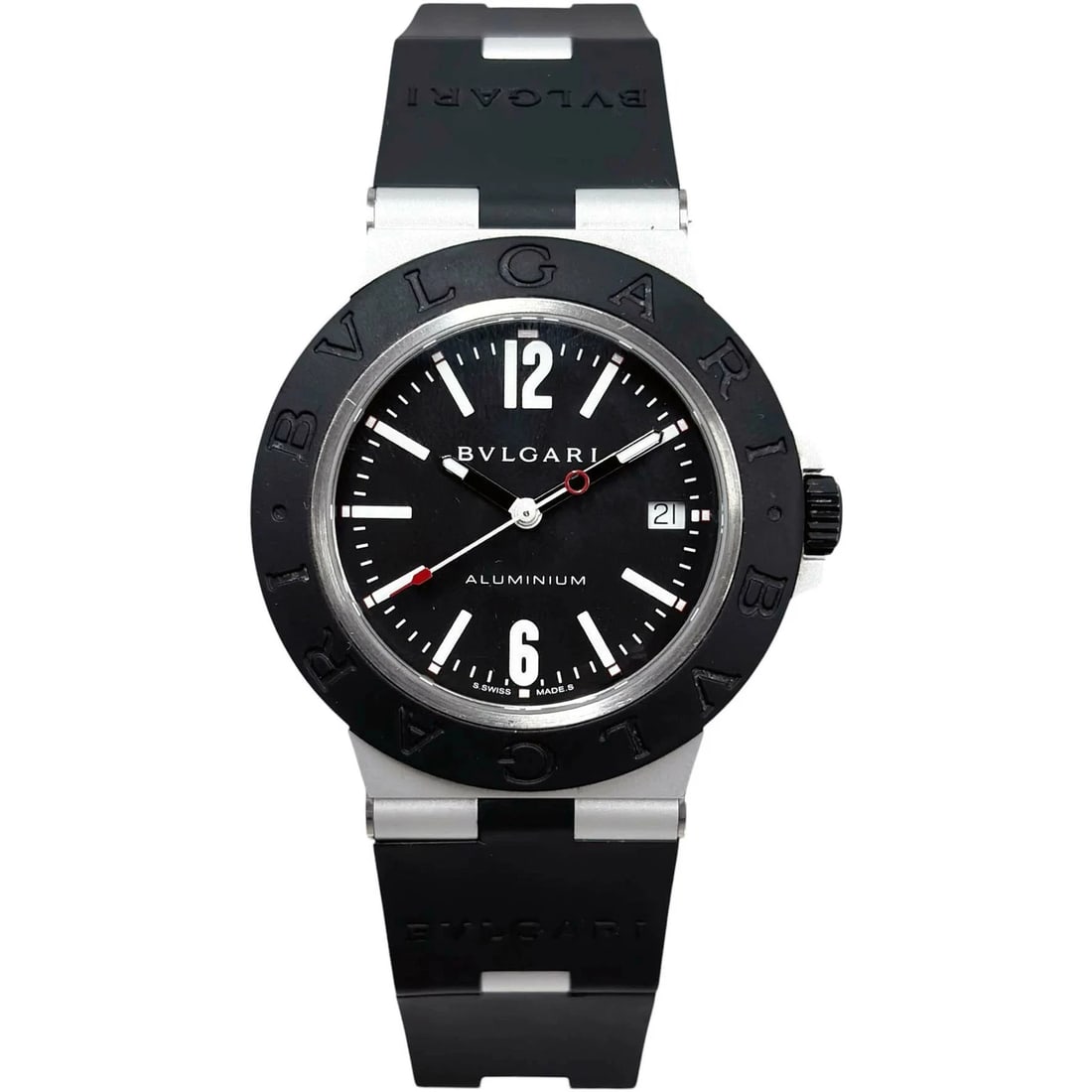 BVLGARI ALUMINUM WATCH BLACK WATCH: Bvlgari Aluminum Watch Black Watch Brand: BVLGARI Type/Style: Wristwatch Material: Case Material N/A Band Material N/A Color: Dial Color Black Size: Wrist Size 20cm Case Size 40mm Accessories: None