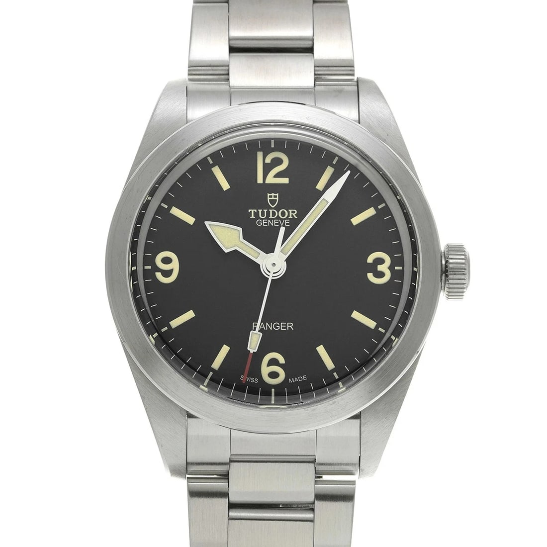 TUDOR RANGER BLACK WATCH: Tudor Ranger Black Watch Brand: TUDOR Type/Style: Wristwatch Material: Band Material Stainless Case Material Sapphire Crystal Color: Dial Color Black Size: Wrist Size 20cm Case Size 39 x 39 mm Acc