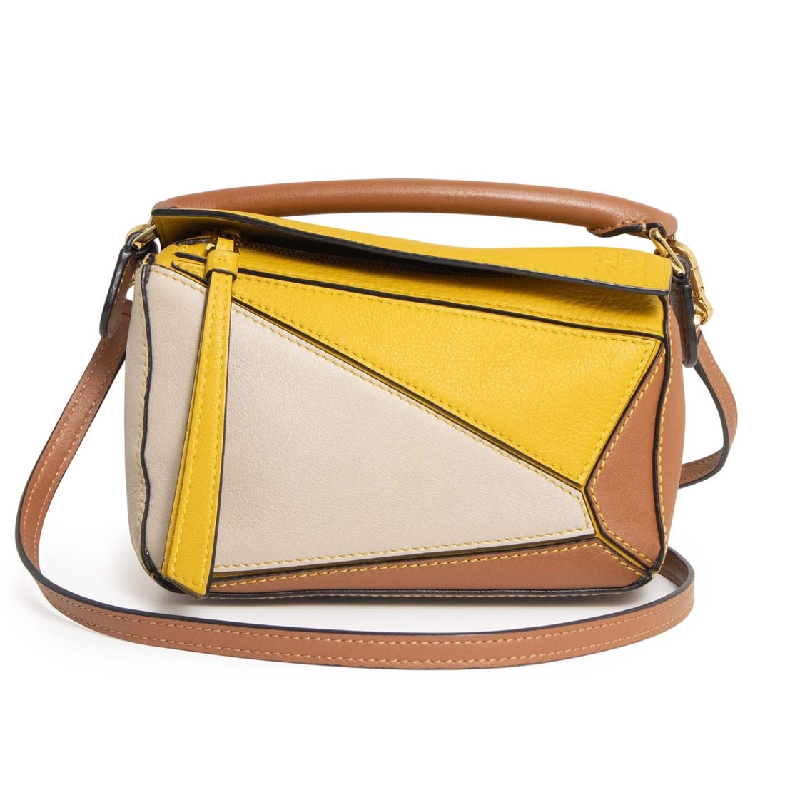 LOEWE PUZZLE BAG MINI YELLOW BEIGE: LOEWE Puzzle Bag Mini Yellow Beige Brand: LOEWE Type/Style: Handbag Material: Classic Calf Color: Brown X Yellow X Beige Size: W: 18cm x H: 11cm x D: 7cm Accessories: None Accessories Notice: When